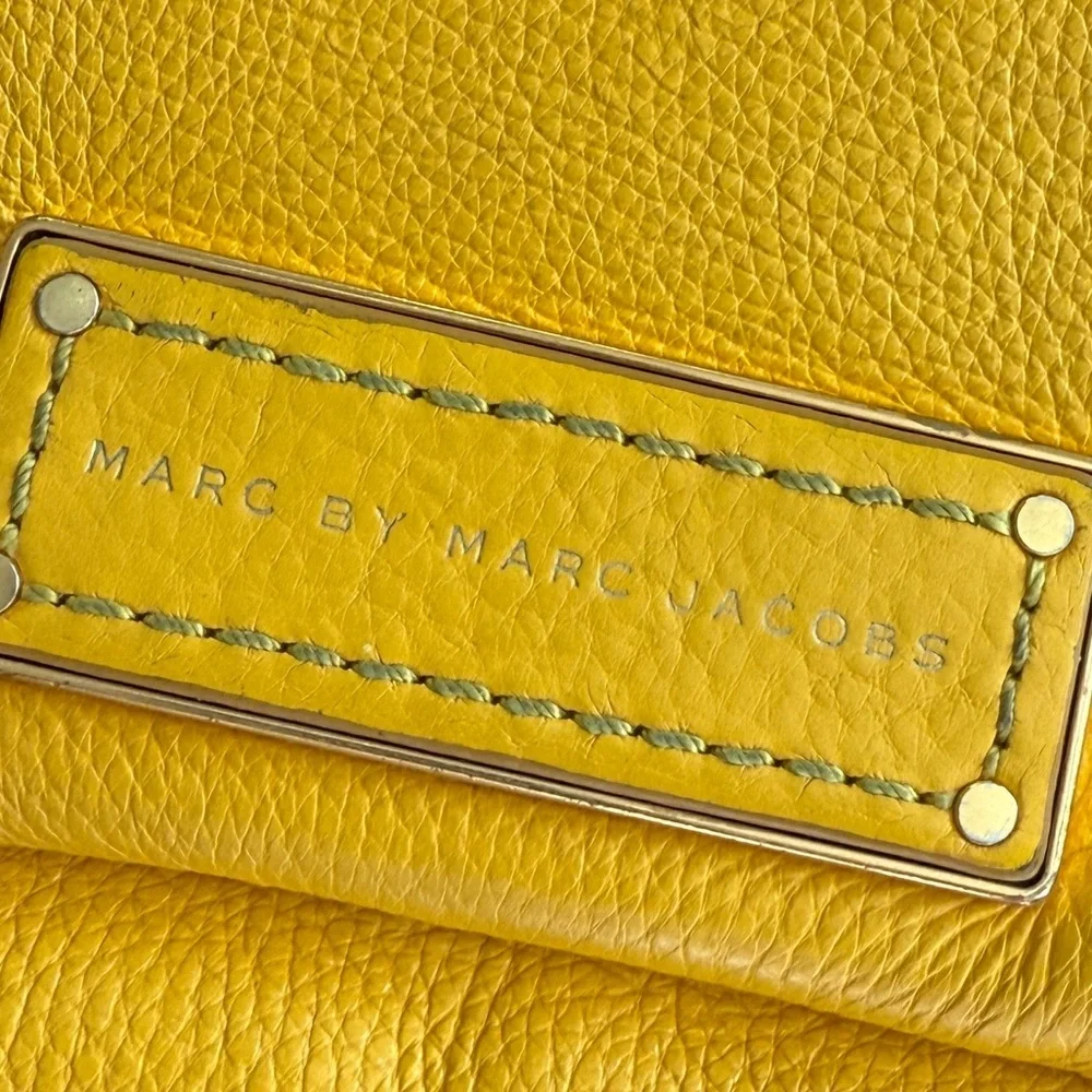 Marc by Marc Jacobs Yellow Leather Too Hot To Handle Sofia Crossbody Bag - Picture 2 of 10